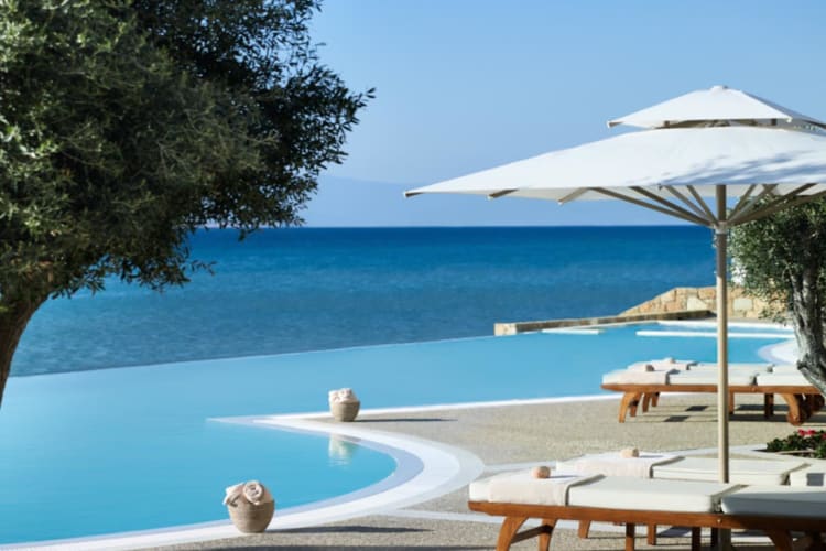 Infinity pool